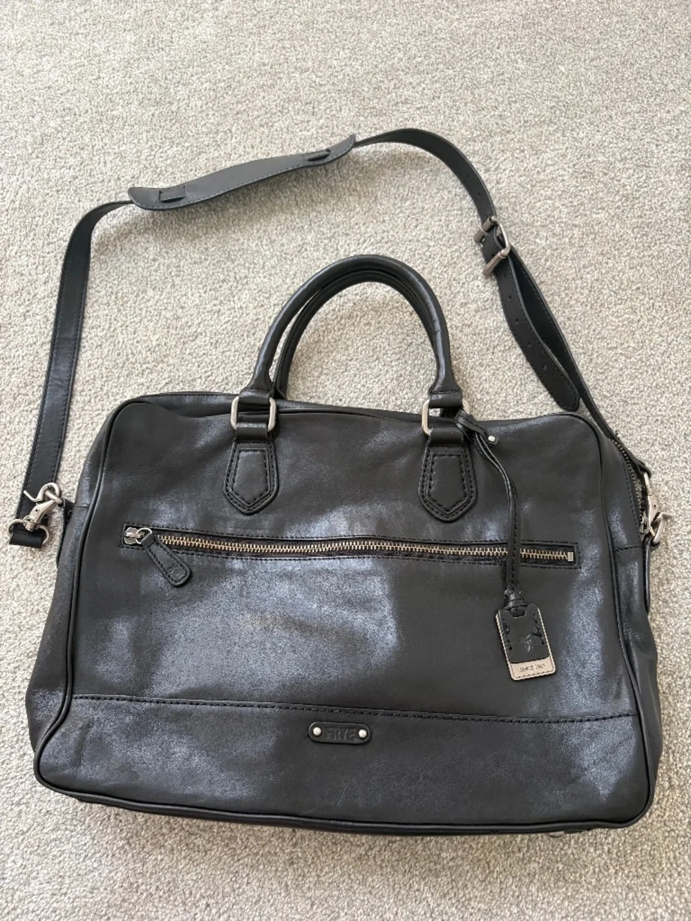 Frye Italian Leather briefcase - Pristine Condition - Black